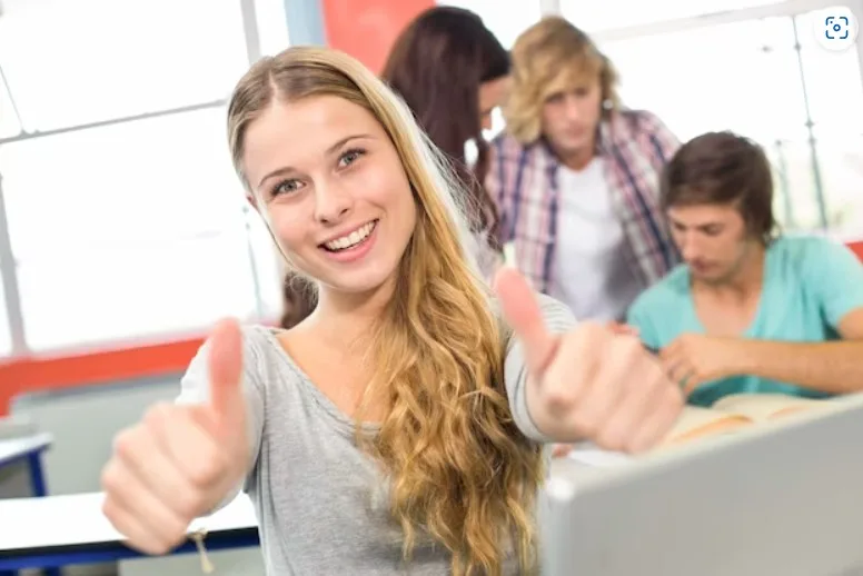 easy monthly scholarships