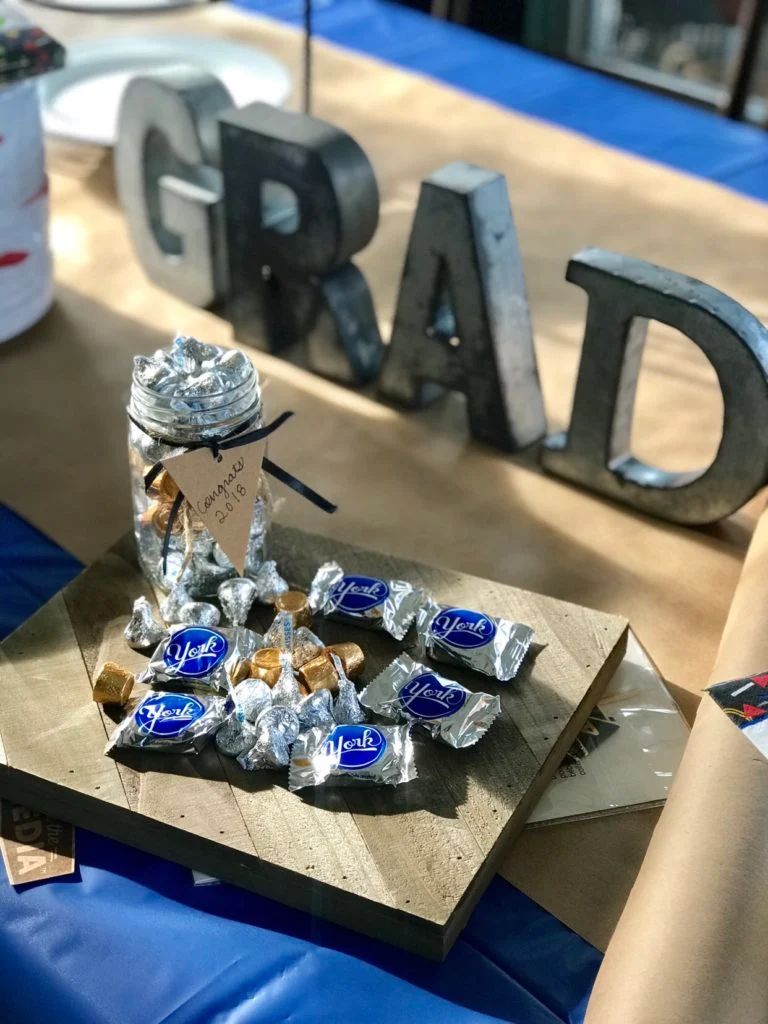 Candy Jar Grad Table Display