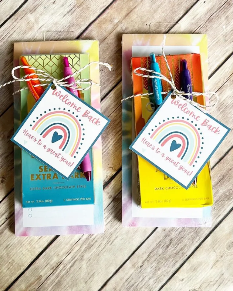 Chocolate bars with pens and welcome back tag